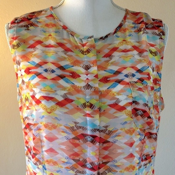Cabi 760 Avery Aztec Geometric Hidden Button Up Tunic Tank Top M - Picture 3 of 7